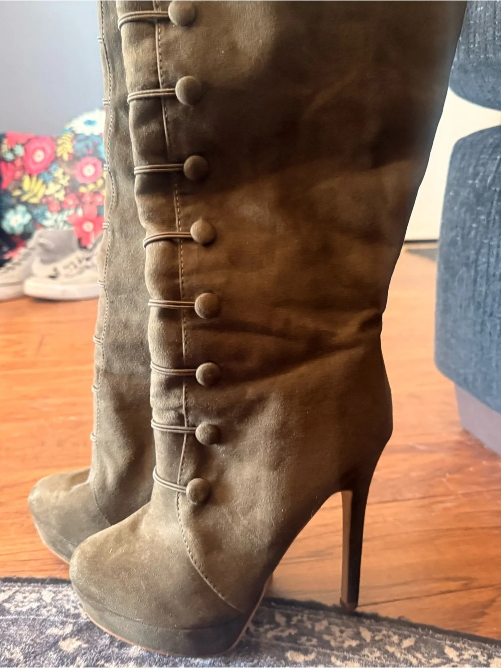 Women's Olive Knee-High Suede Button-Detail Boots